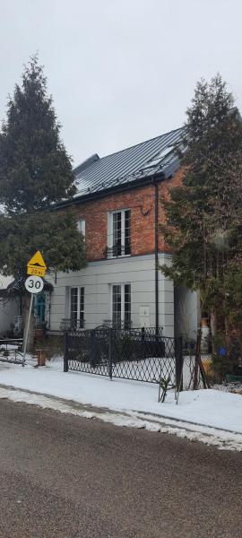 a big 3-room apartment near warsaw